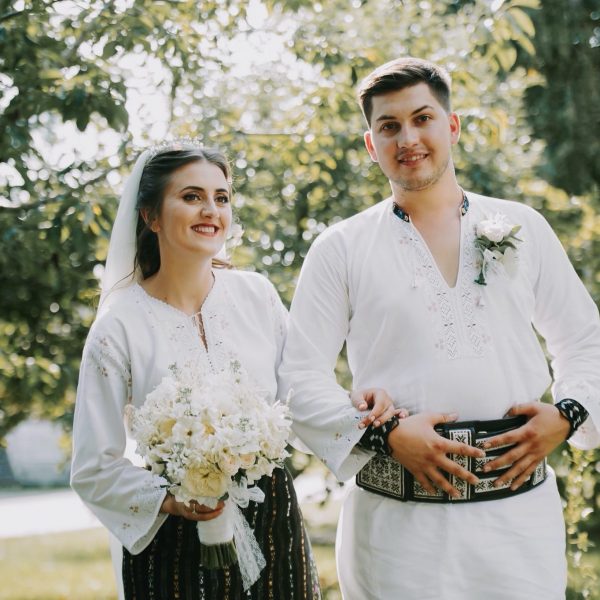 Povești Nunți Tradiționale - Liliana-Iustina și Mihai, nuntă-n Bucovina