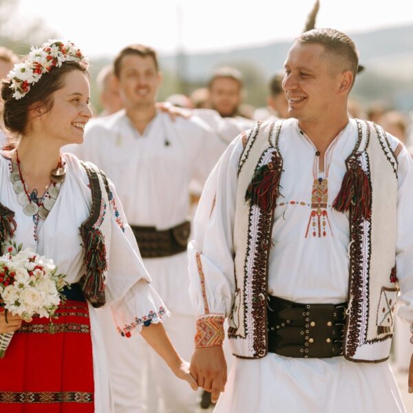 Povești Nunți Tradiționale - Anca și Octavian, nuntă tradițională în Transilvania